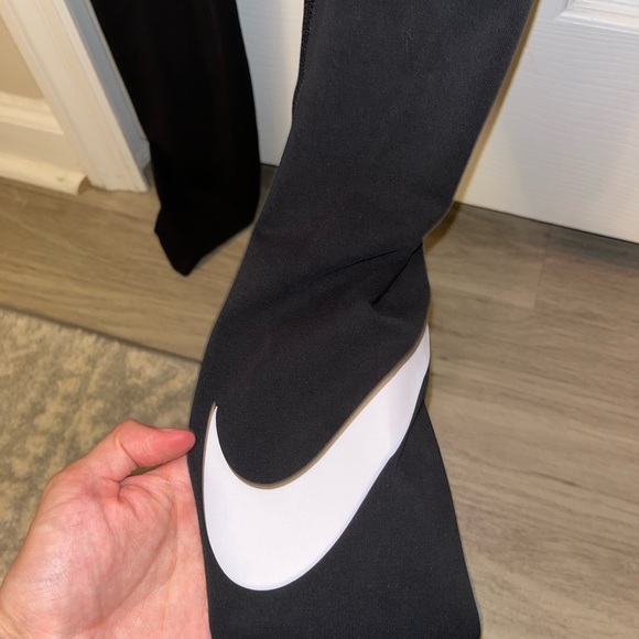 Nike Leggings - Picture 5 of 6